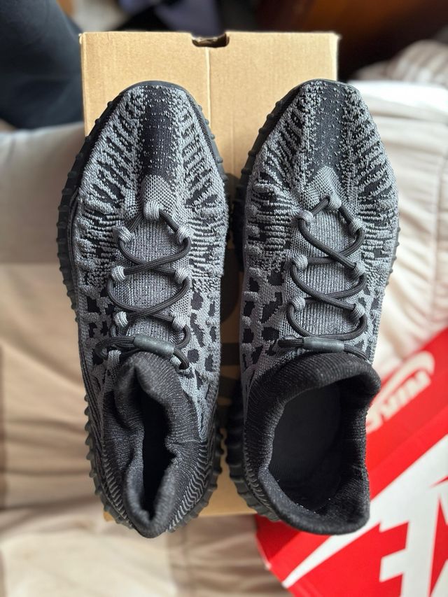 YZY 350 V2 CMPCT Adidas