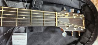 Guitarra Taylor 110e