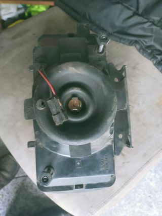 Faro izquierdo Renault traffic