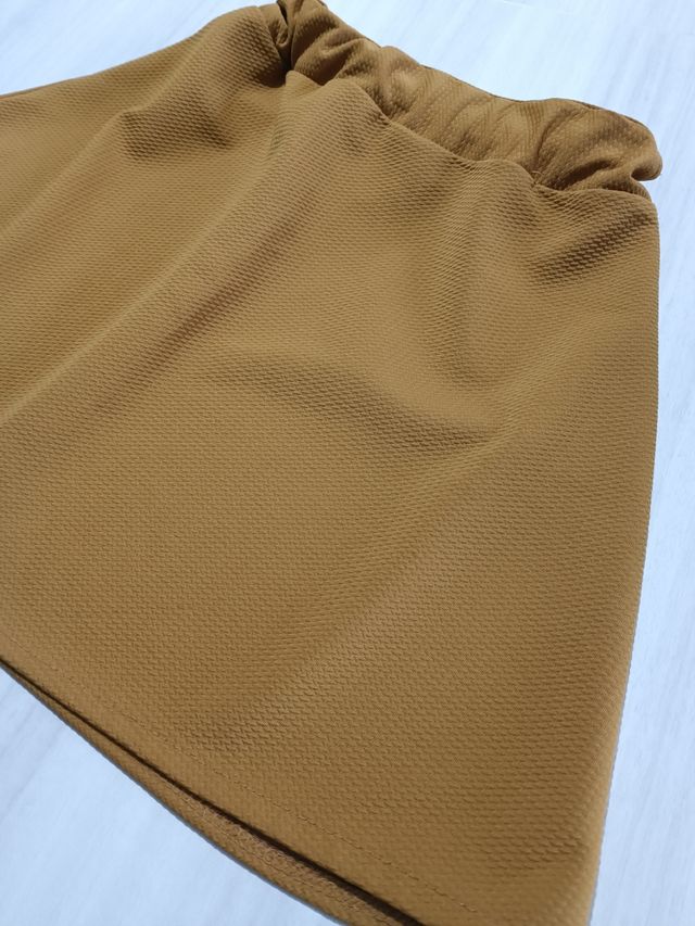 Gonna color ocra, Zuiki