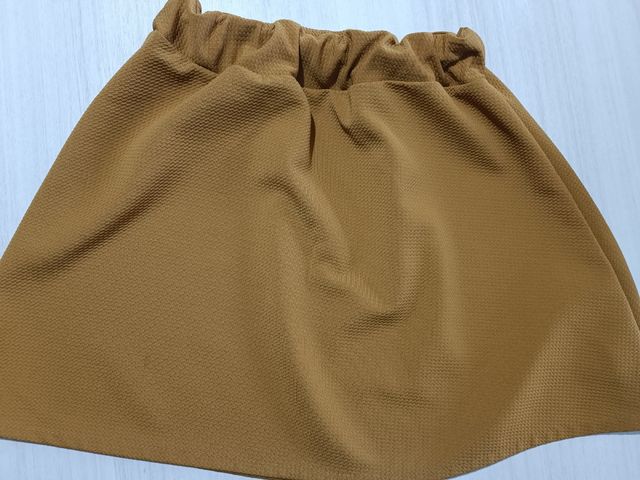 Gonna color ocra, Zuiki