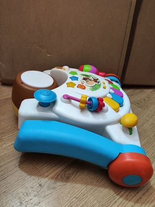 Andador correpasillos convertible mesa juegos