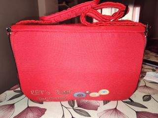 Fantástica Trona portátil, elevador, con almacenaj