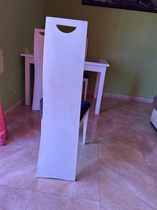 Mesa comerdor con 4 sillas 