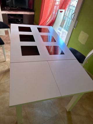 Mesa comerdor con 4 sillas 