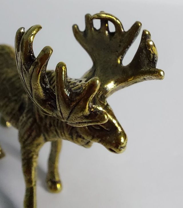 Figurina in ottone Alces