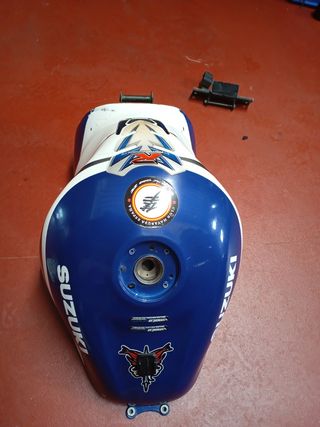 Deposito de gasolina Hayabusa