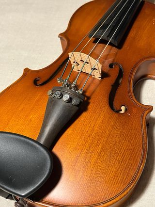 Violin con Estuche y Arco