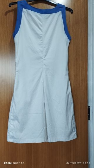 Vestido blanco con mandala de Sfera