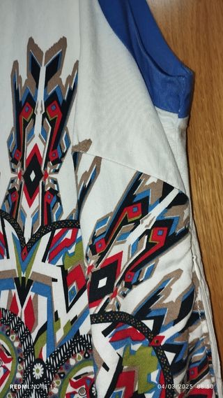 Vestido blanco con mandala de Sfera