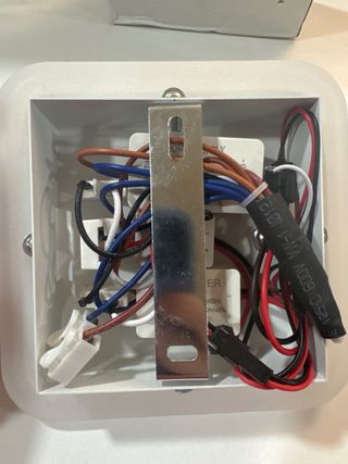 Aplique Led con puerto usb para pared