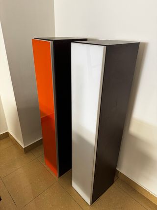 Estanterías cerradas para colgar