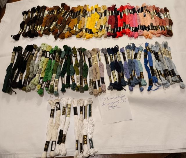 Madejas de Hilos de bordar de 6 cabos