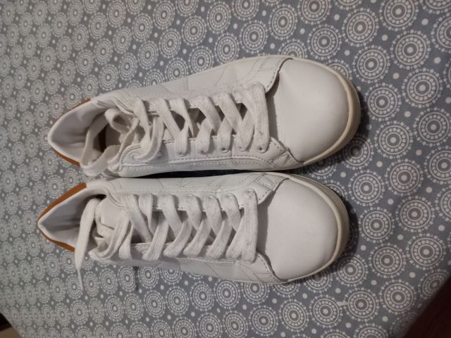 Tenis blancos Lefties