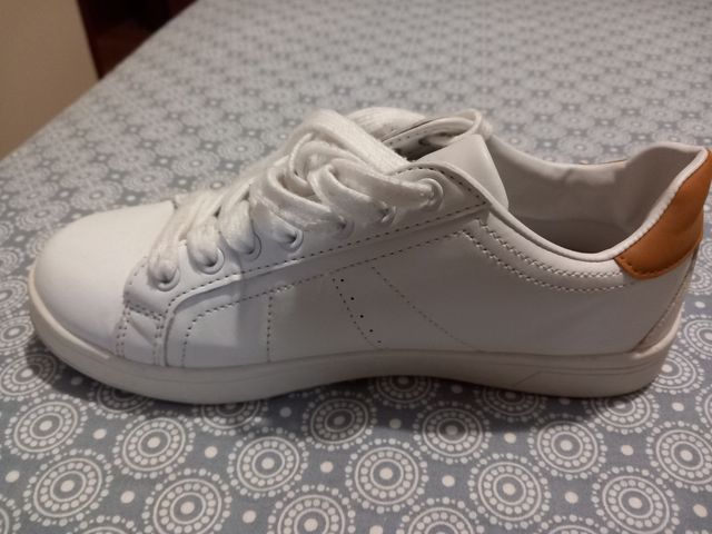 Tenis blancos Lefties