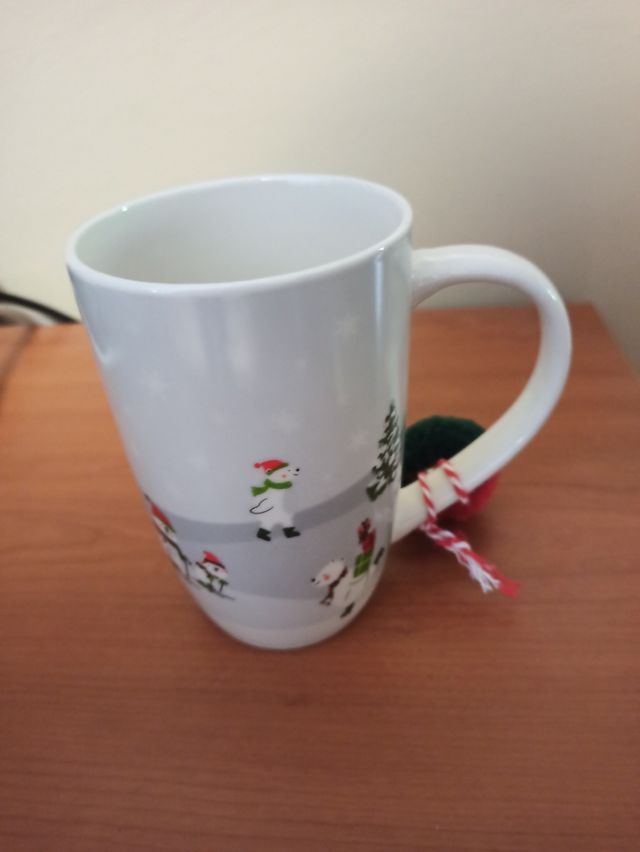 Taza grande de cerámica