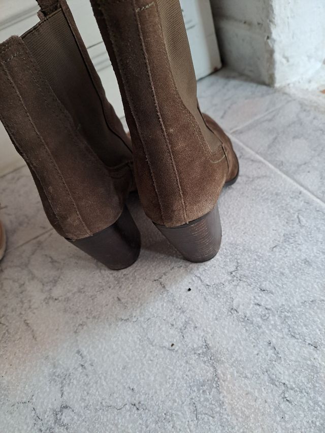 Botas y sandalias  talla 41