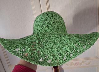 Cappello di paglia a falda larga donna