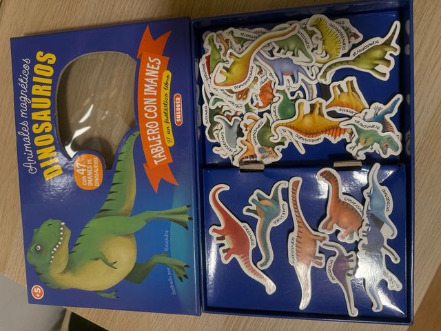 Juego magnetico dinosaurios