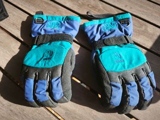 Guantes alta montaña Goretex nuevos