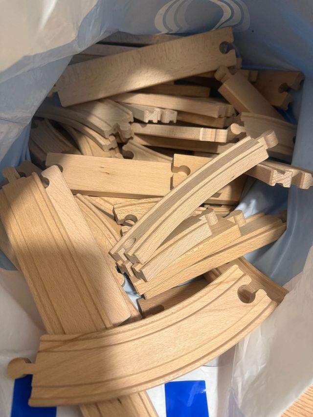 Juego ikea coches madera