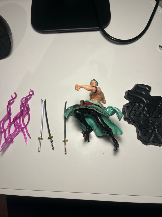 Figura de One Piece de Rorona Zoro
