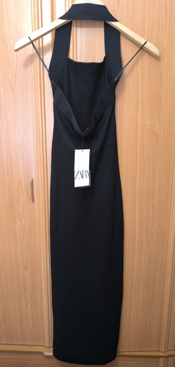 Vestido negro de Zara