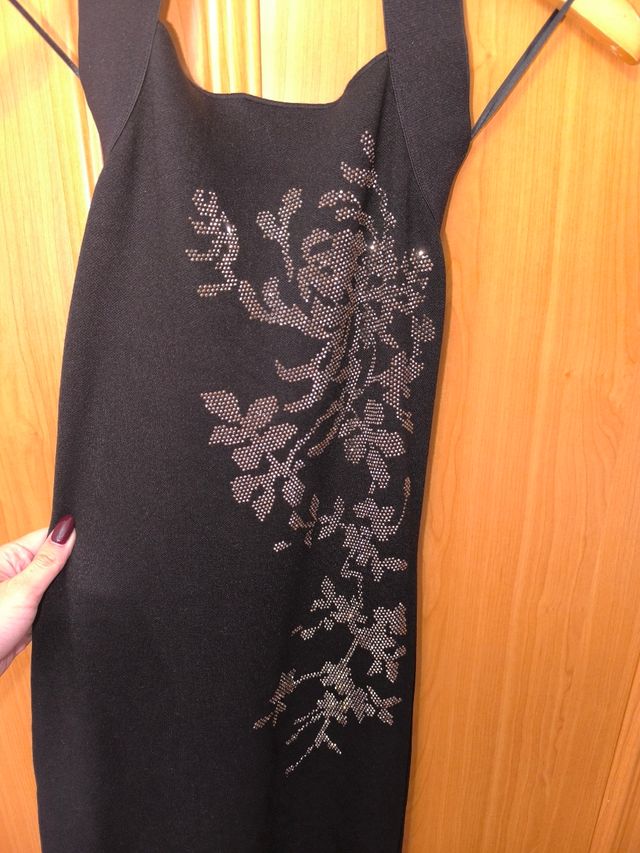 Vestido negro de Zara