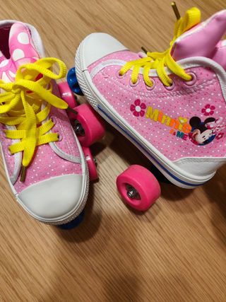 Patines 4 ruedas Minnie talla 30