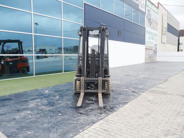 CARRETILLA ELEVADORA TOYOTA 7FBMF 25