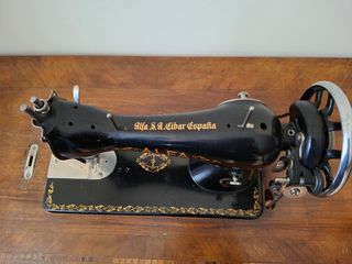 Máquina de coser ALFA