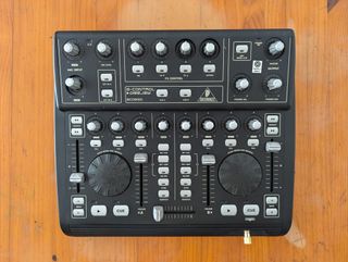 Behringer BCD3000 B-Control DeeJay DJ Controller