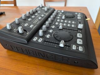 Behringer BCD3000 B-Control DeeJay DJ Controller