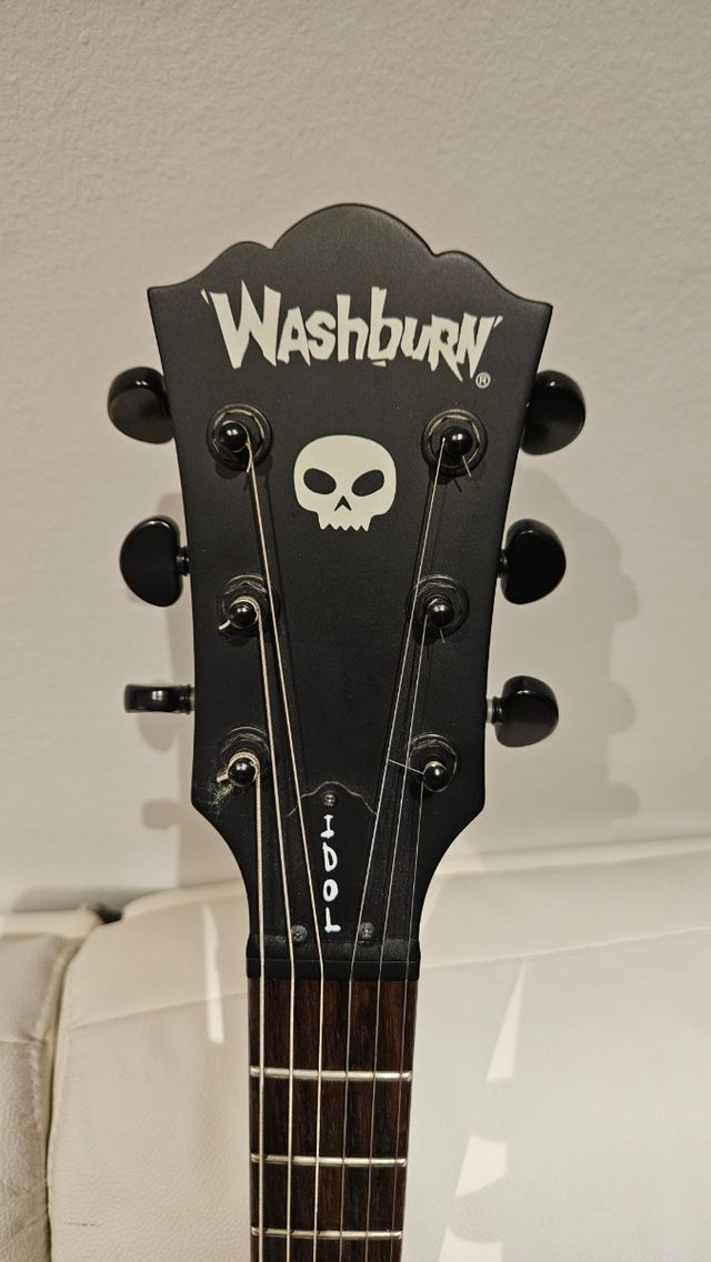 Guitarra electrica washburn idol