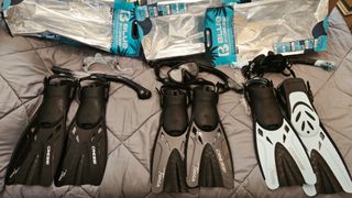 Diversi set Cressi maschera + pinne sub snorkeling