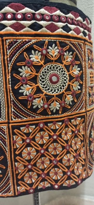 Mini falda étnica talla S Pull and Bear