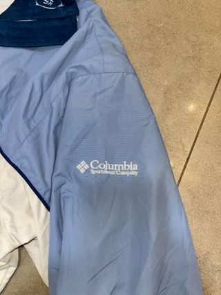 Chubasquero Columbia blanco y azul 