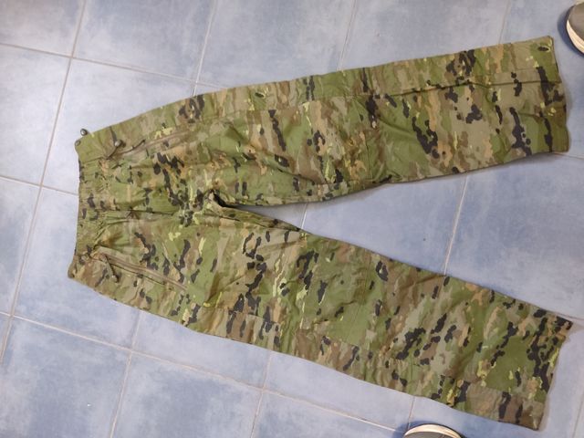 Chubasquero L pantalón M