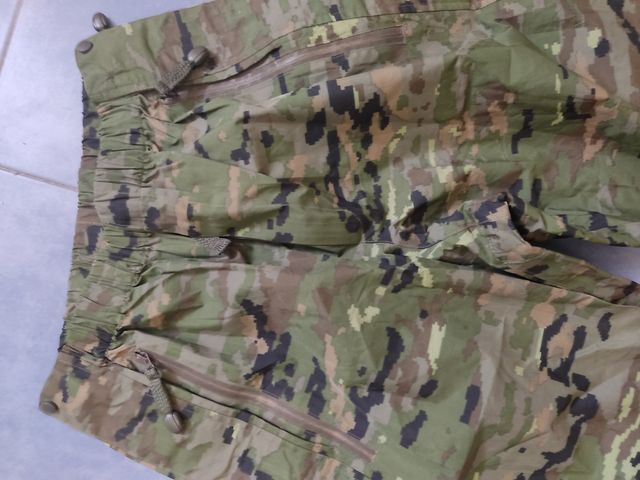 Chubasquero L pantalón M