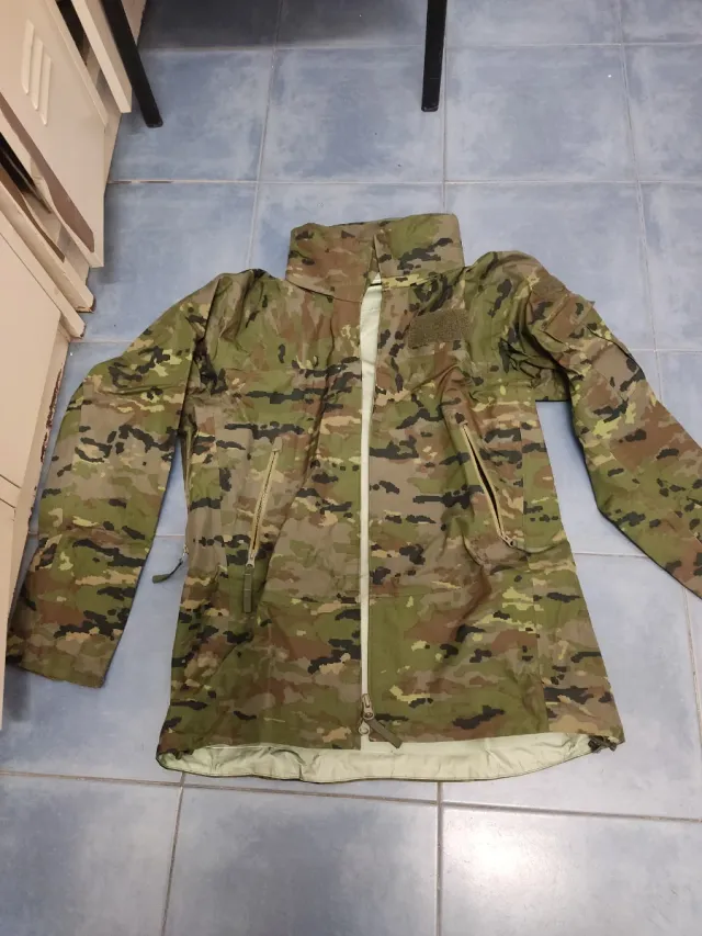 Chubasquero L pantalón M