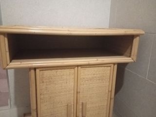 Mueble auxiliar mimbre