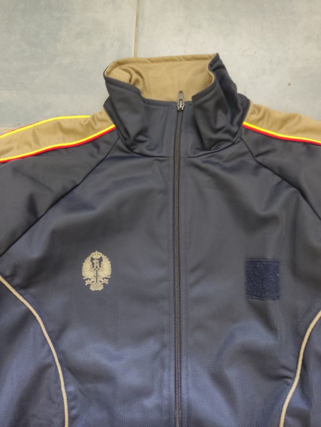 Chándal militar T-4