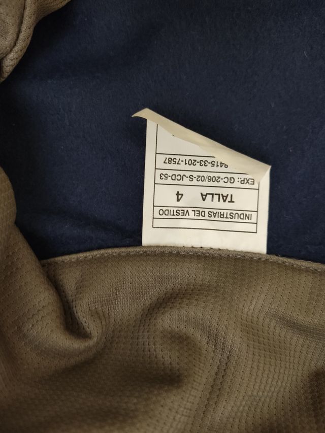 Chándal militar T-4