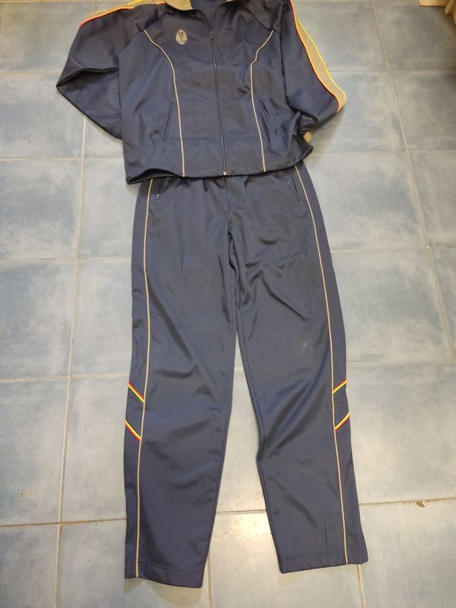 Chándal militar T-4