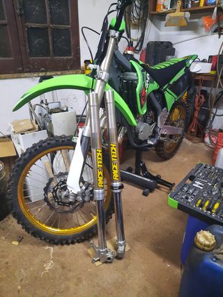 Suspensoes RaceTech goldvalve KX125 2007 KYB forks