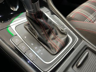 Volkswagen Golf GTI DSG