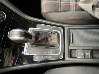 Volkswagen Golf GTI DSG