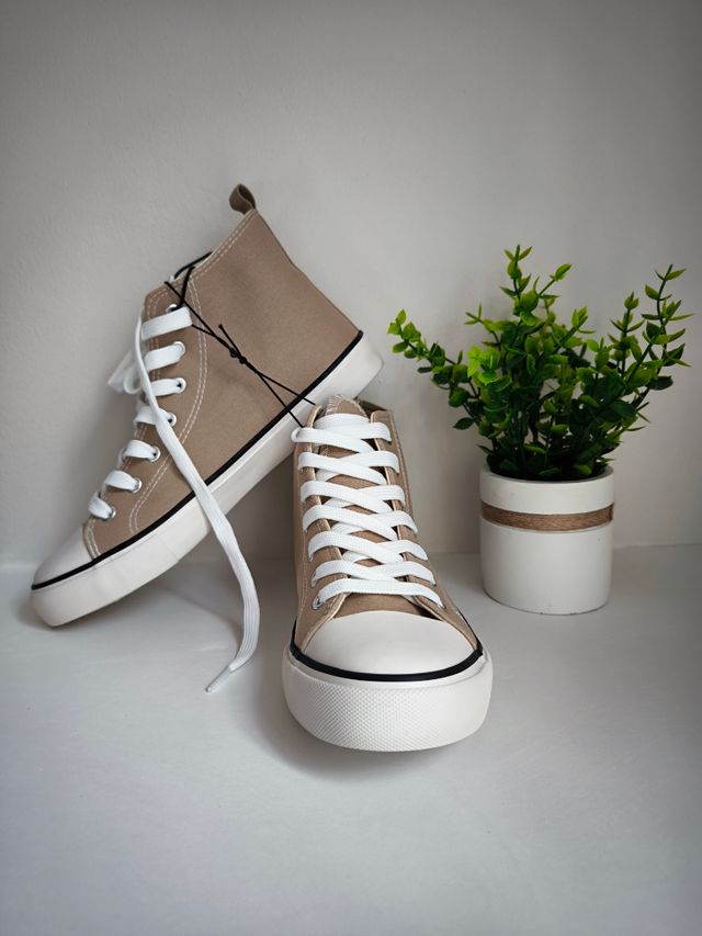 Zapatillas bota Lefties talla 38.