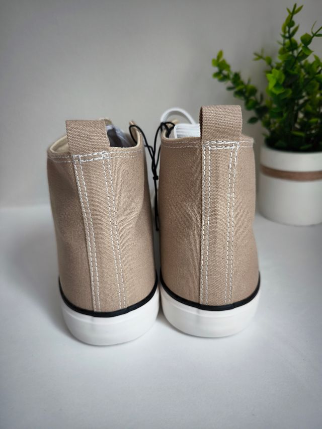 Zapatillas bota Lefties talla 38.