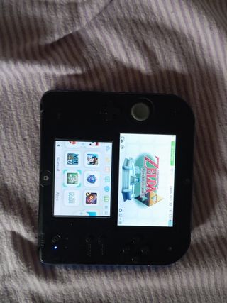 2DS con muchos juegos instalados.